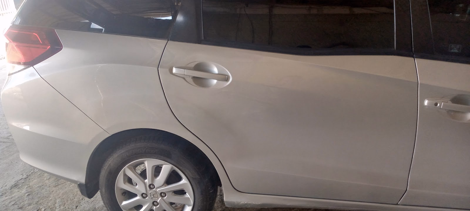 Ketok Presisi Pintu Amblas Tiang Parkir - Honda HR-V SE